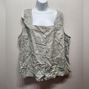 NWT Kathie Lee Woman Sleeveless Top 26 / 28W Light Sage Button Front Floral B824